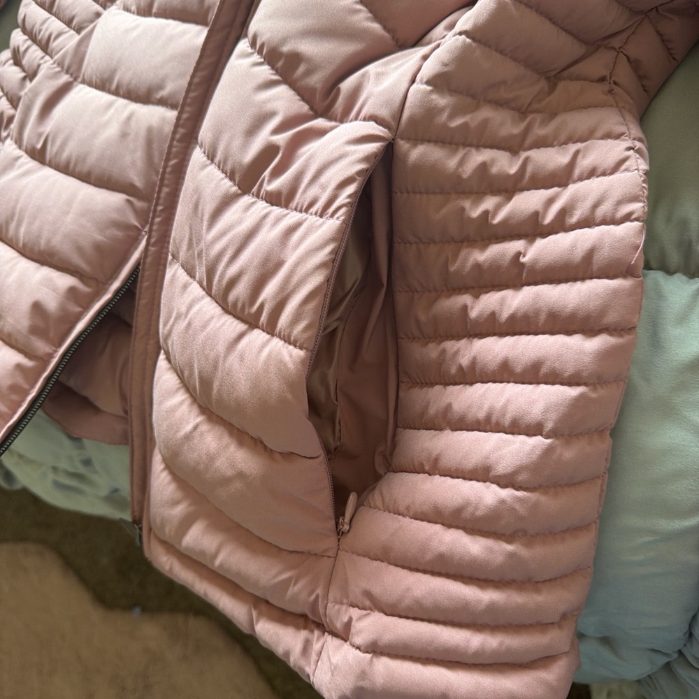 DKNY Dusty Rose Puffer Jacket - Picture 5 of 6